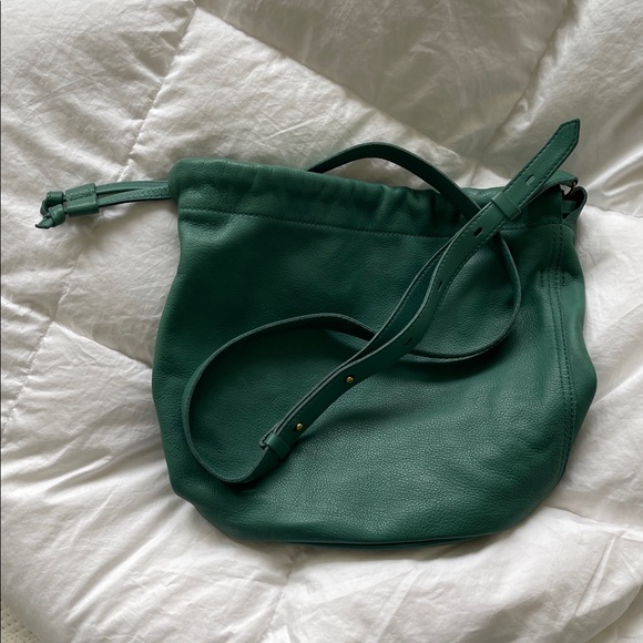 Madewell crossbody drawstring bucket bag in flawless condition - Picture 1 of 6